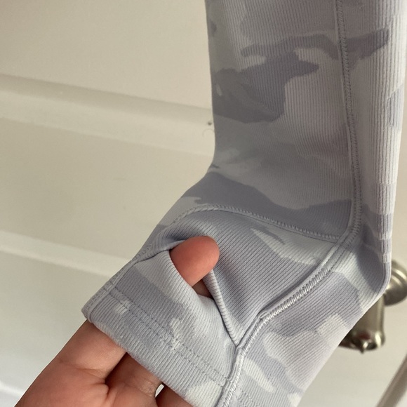 Lululemon Cropped Camo Jacket - Picture 4 of 5